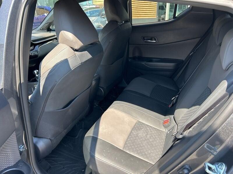 Toyota C-HR 2.0 Hybrid E-CVT Lounge