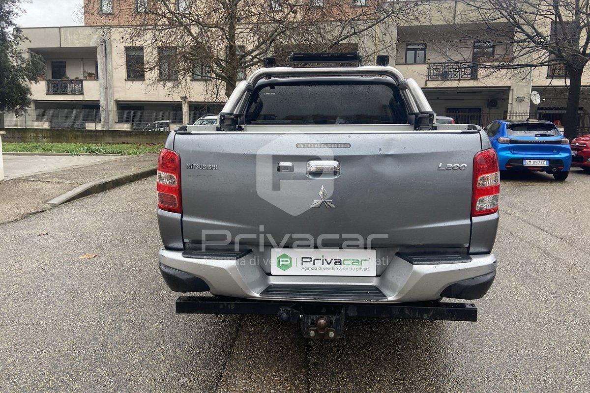 MITSUBISHI L200 2.4 DI-D/154CV Double Cab Intense