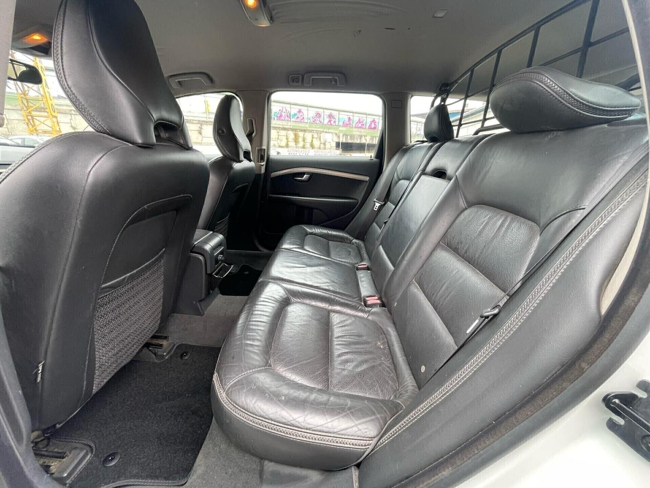 Volvo XC 70 D5 205CV AWD Geartronic Momentum