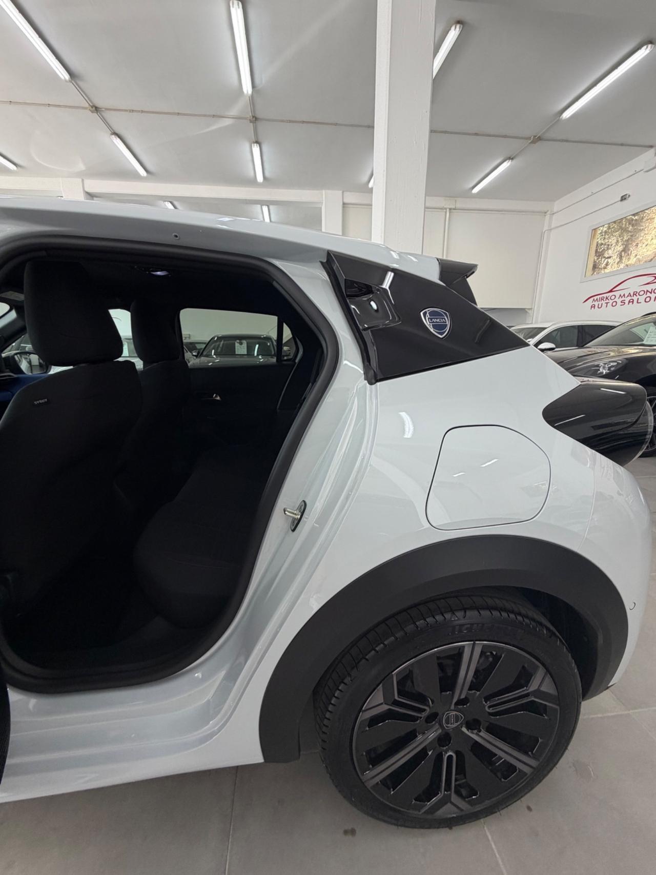 Lancia Ypsilon Hybrid e-DCT HF Line FINANZIABILE