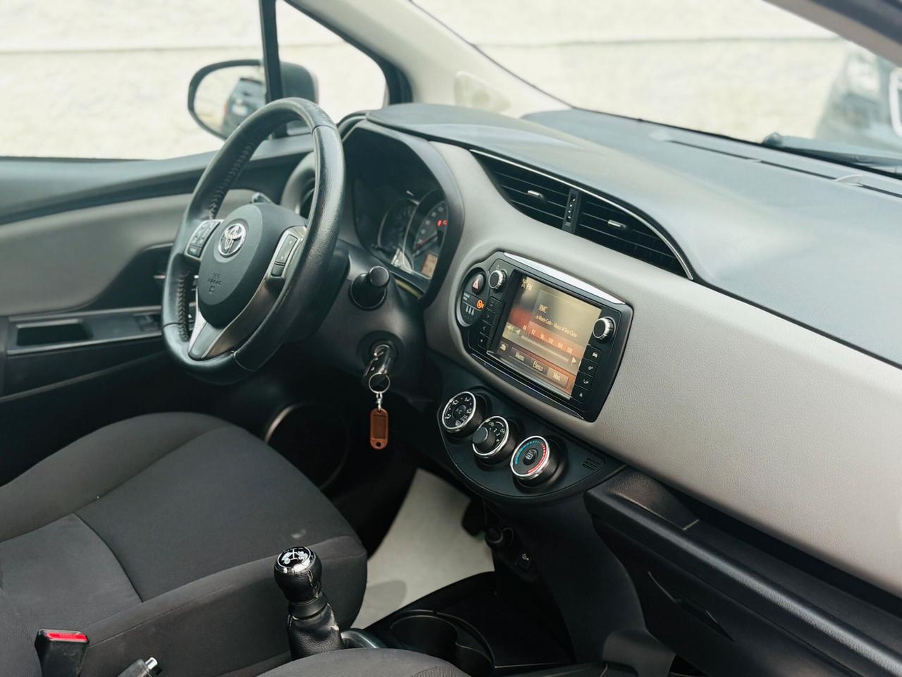 Toyota Yaris 1.0 5 porte Lounge