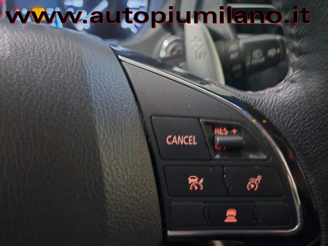 MITSUBISHI Outlander 2.2 DI-D 4WD Instyle Plus SDA 7 posti