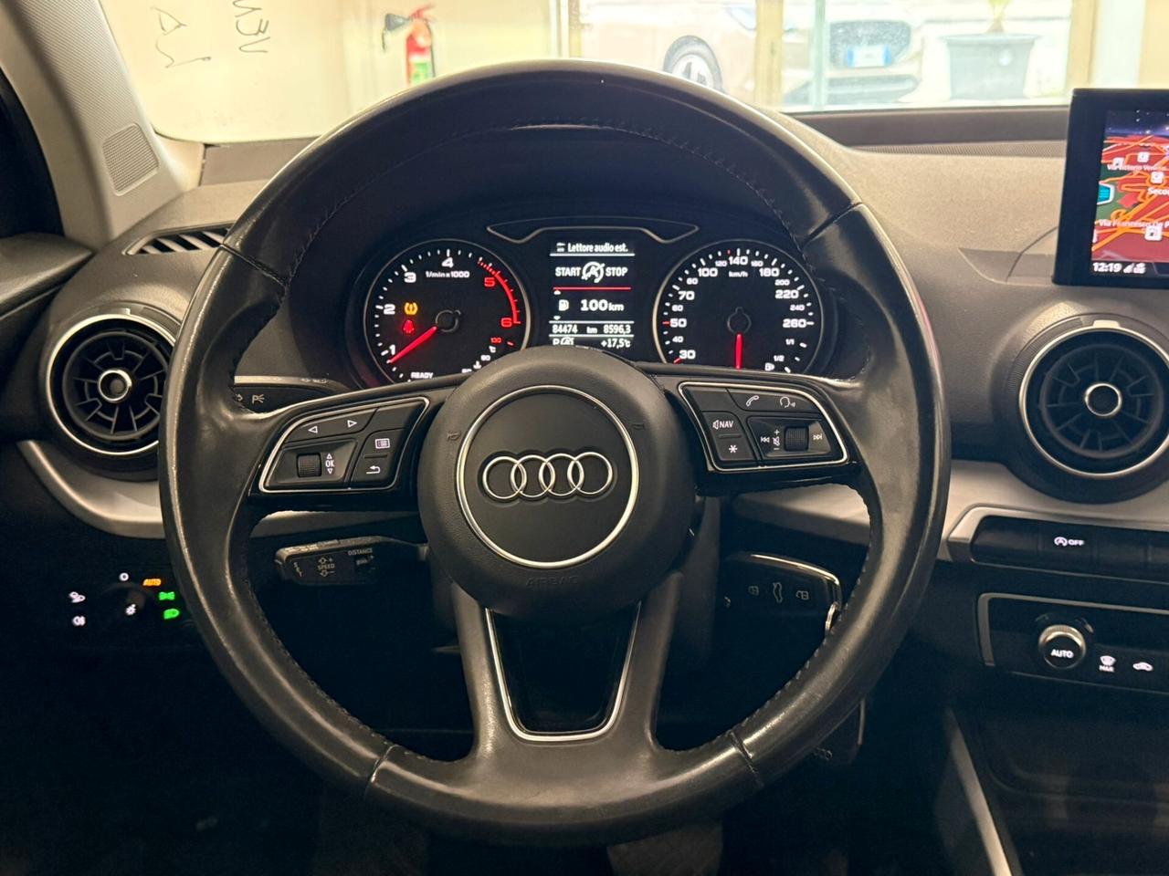 Audi Q2 30 TDI S tronic Identity Black