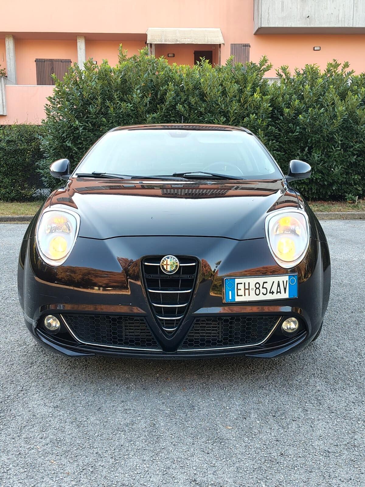 Alfa Romeo MiTo 1.3 JTDm-2 95 CV S&S Distinctive Sport Pack