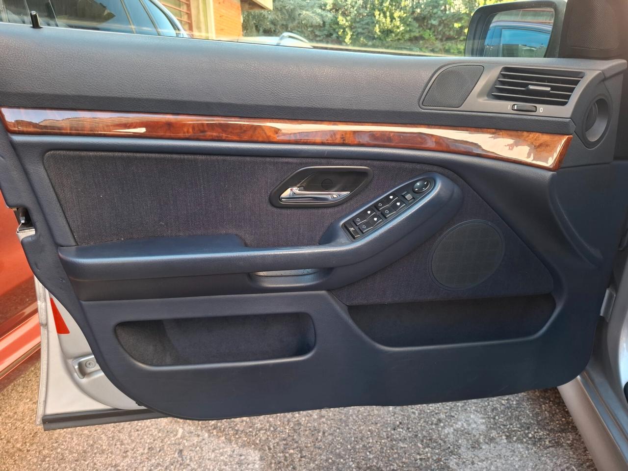 Bmw 520i 24V e39