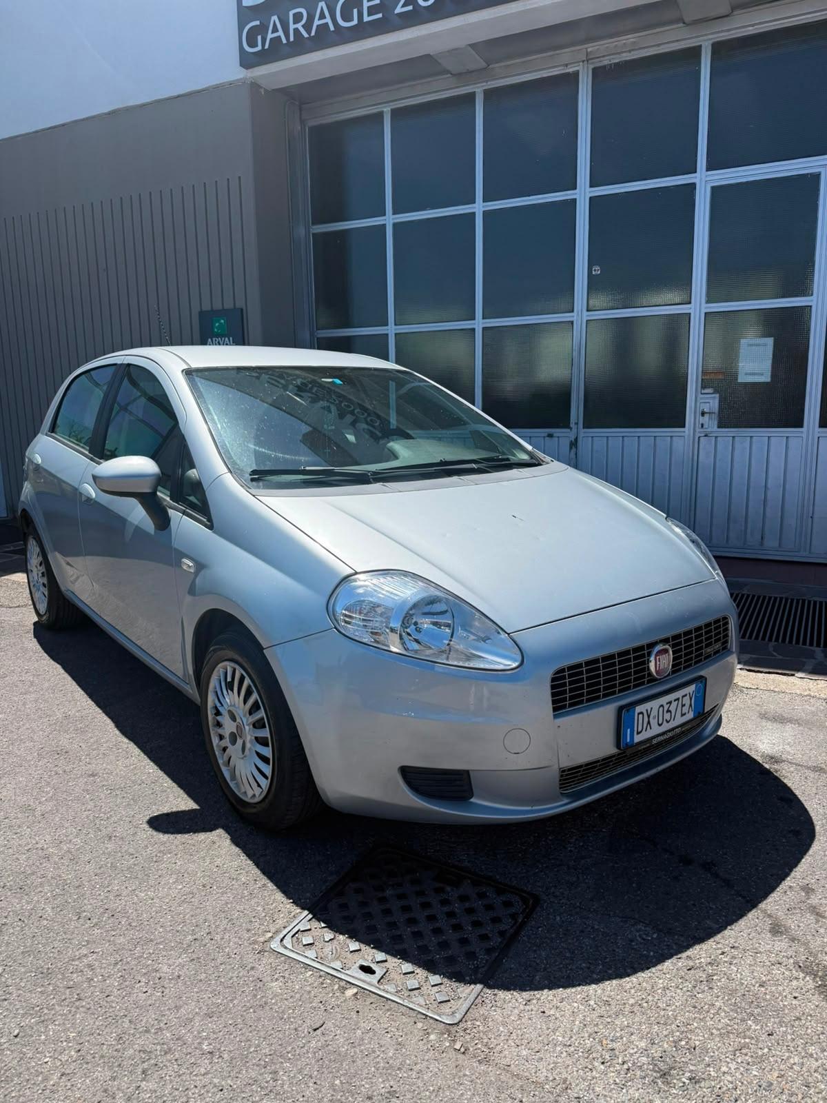 Fiat Grande Punto 1.3MJT 90 5p.Van Dynam. 4pt