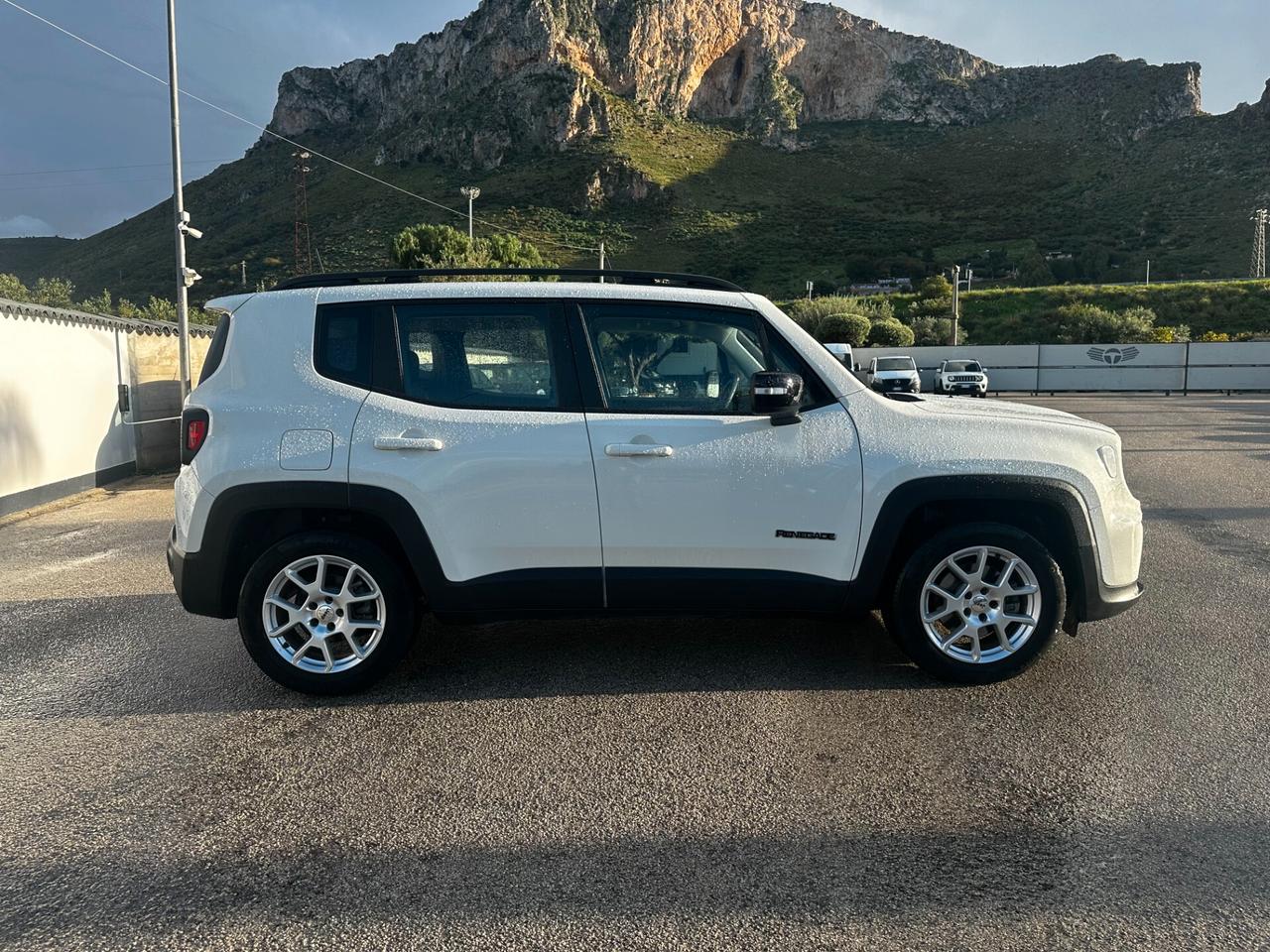 Jeep Renegade 1.5 Turbo T4 MHEV Limited