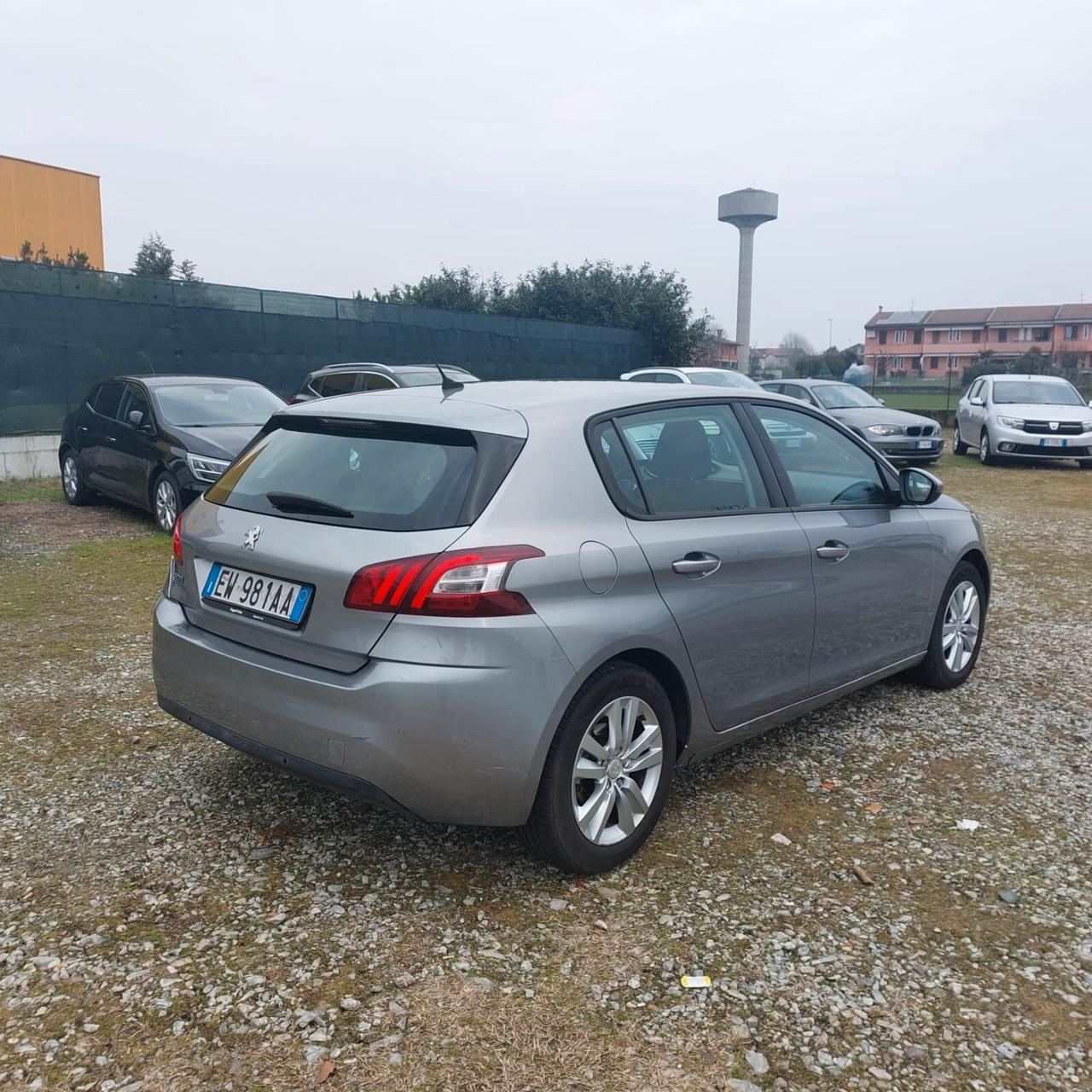 Peugeot 308 1.6 e-HDi 115 CV Stop&Start Business