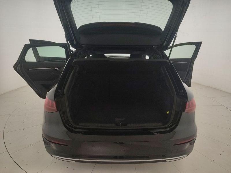 Audi A3 Sportback 35 2.0 tdi s-tronic