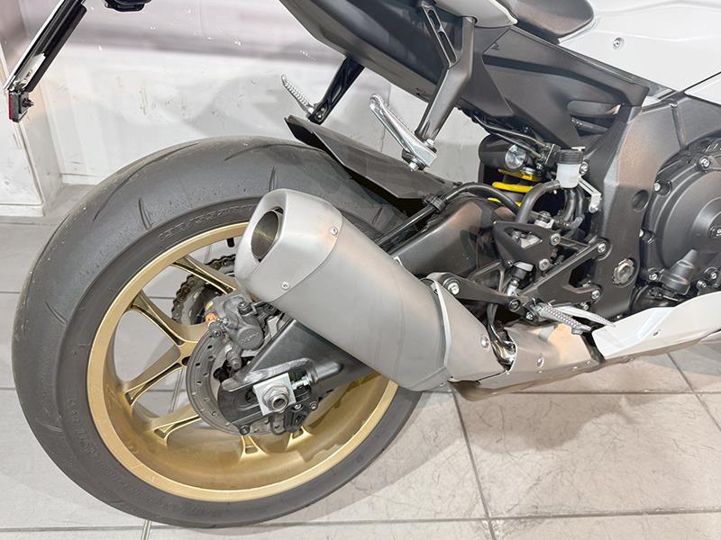 Yamaha YZF R1 World GP 60th Anniversary