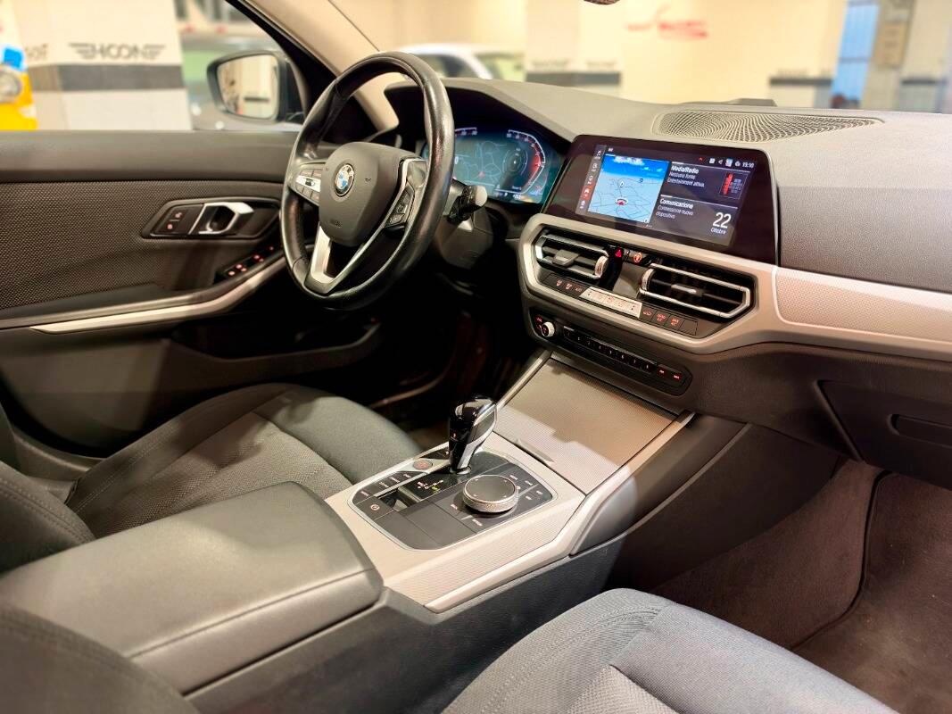 BMW Serie 3 Touring 318d mhev 48V Sport auto