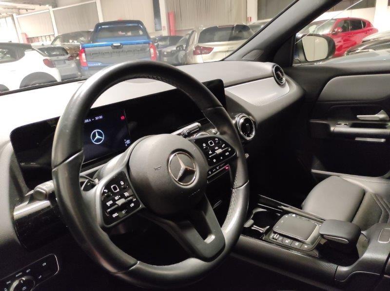 Mercedes-Benz GLA (H247) - GLA 250 Automatic Sport