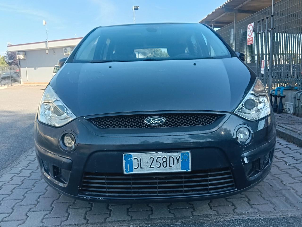 Ford S-Max 2.0 TDCi 140CV Titanium