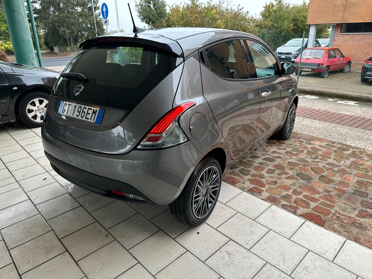 Lancia Ypsilon 1.0 Hybrid Oro Km Zero