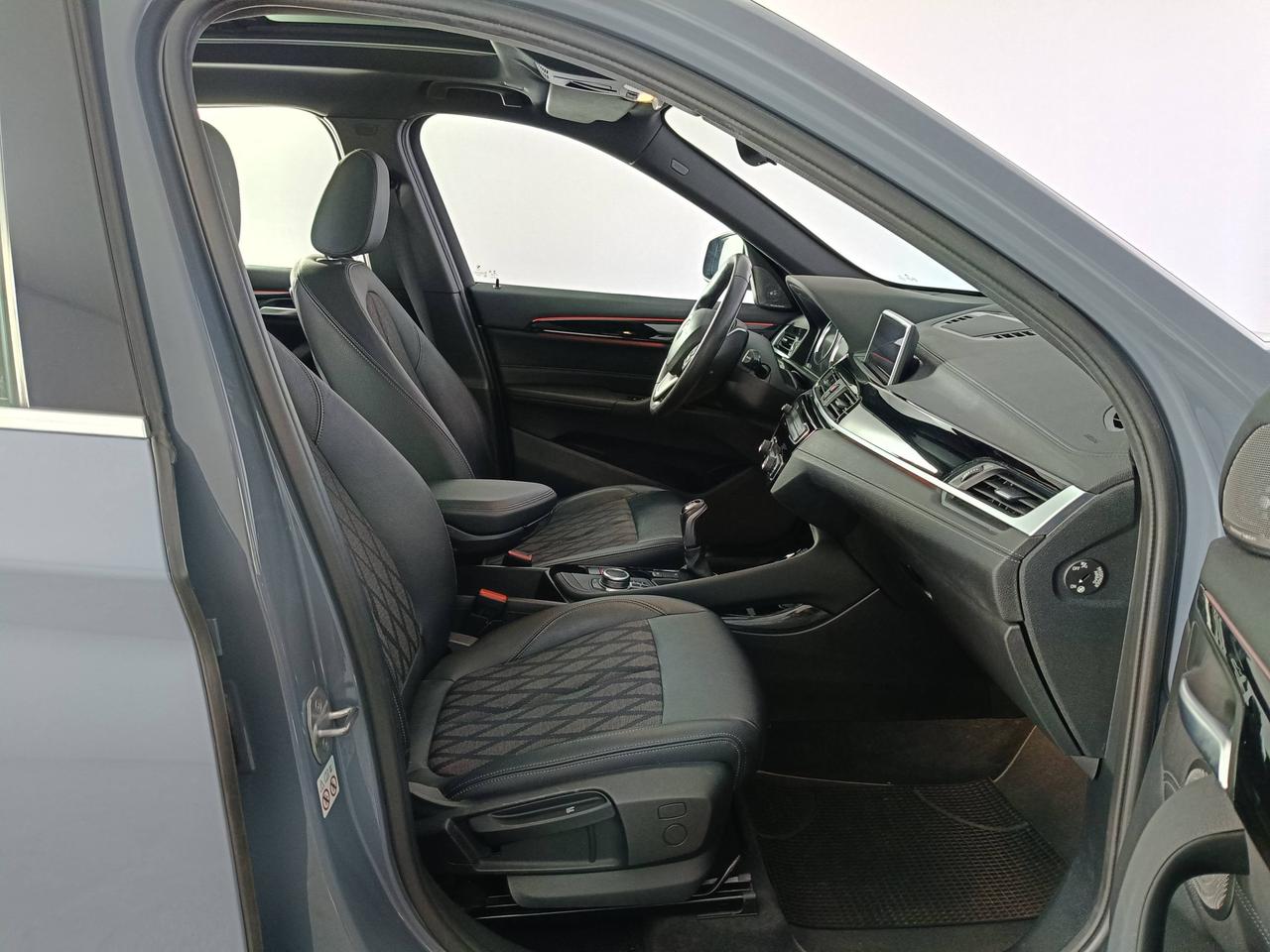 BMW X1 F48 2019 - X1 xdrive18d xLine