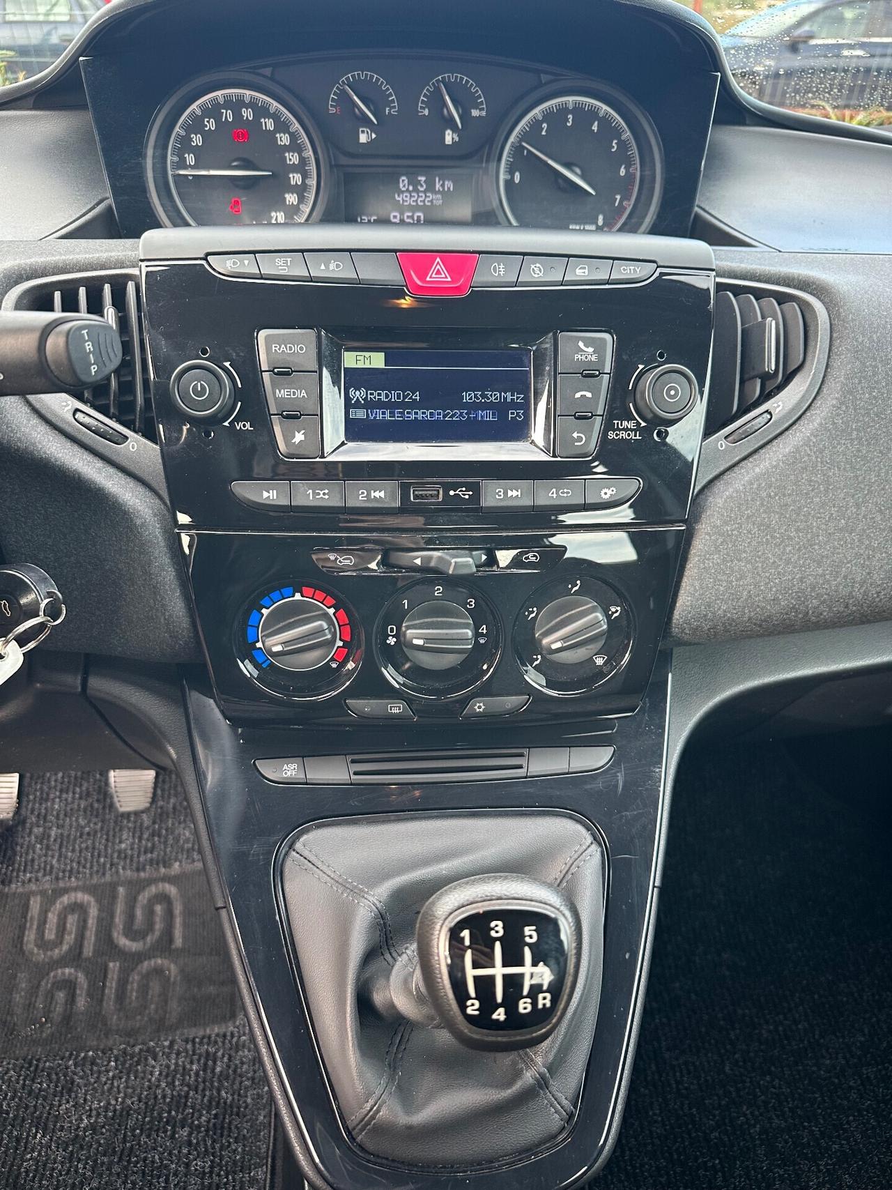 Lancia Ypsilon 1.0 FireFly 5 porte S&S Hybrid Ecochic Gold