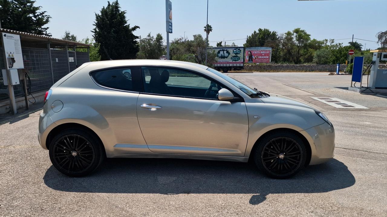 Alfa Romeo MiTo 1.3 JTDm-2 95 CV S&S Distinctive