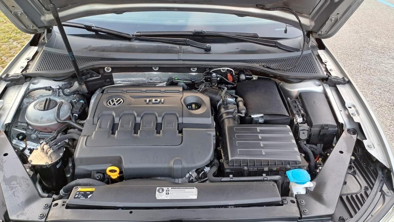 Volkswagen Passat 2.0 TDI DSG Highline BlueMotion Technology
