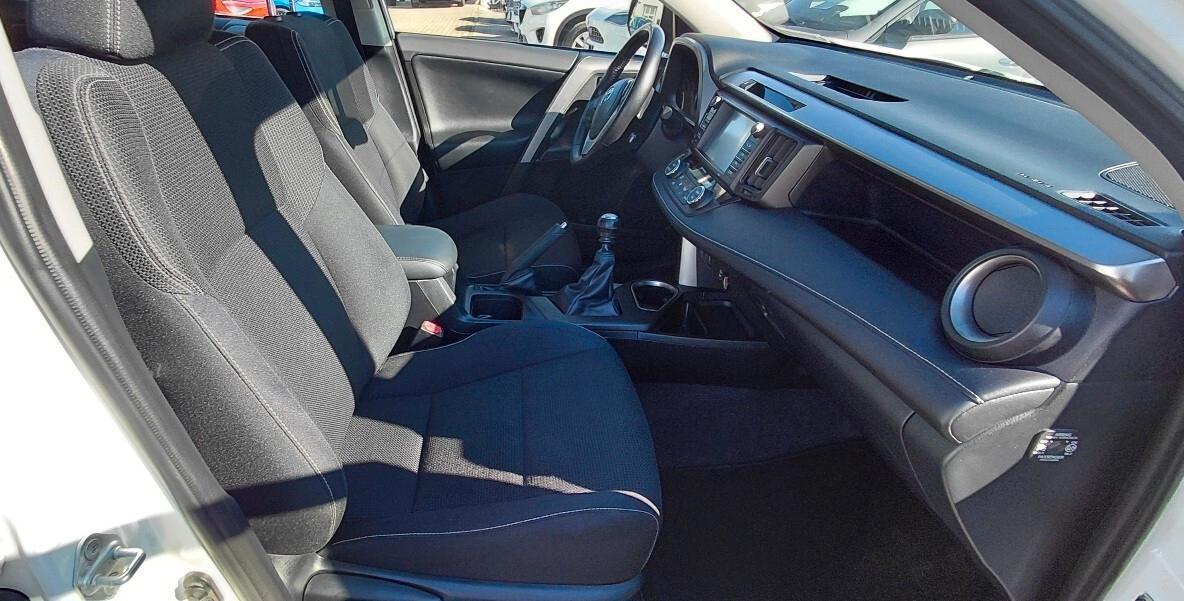 Toyota RAV 4 RAV4 2.0 D-4D 2WD Style