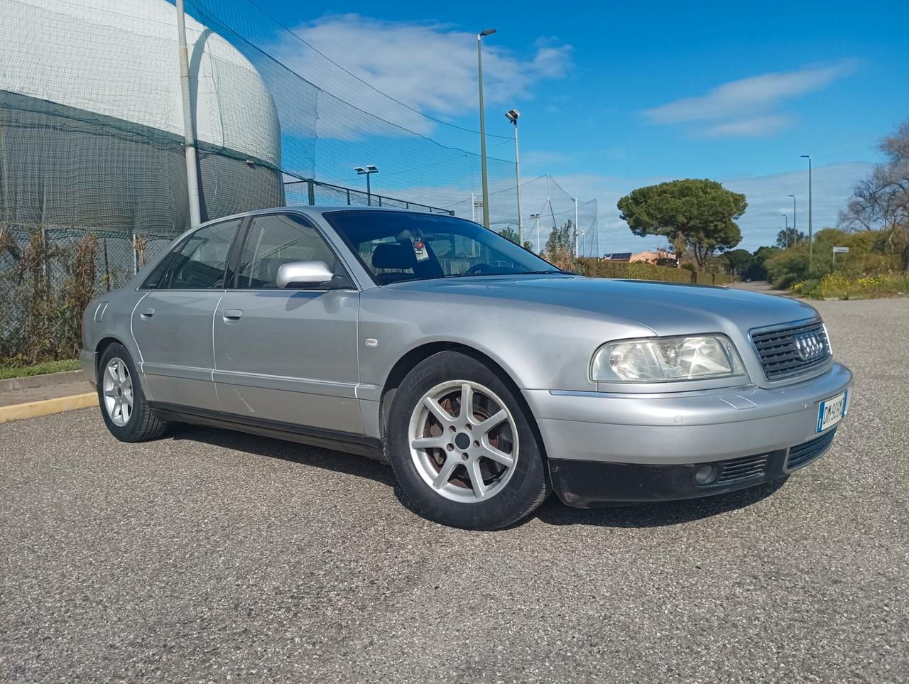 Audi A8 S8 4.2 V8 40V cat quattro