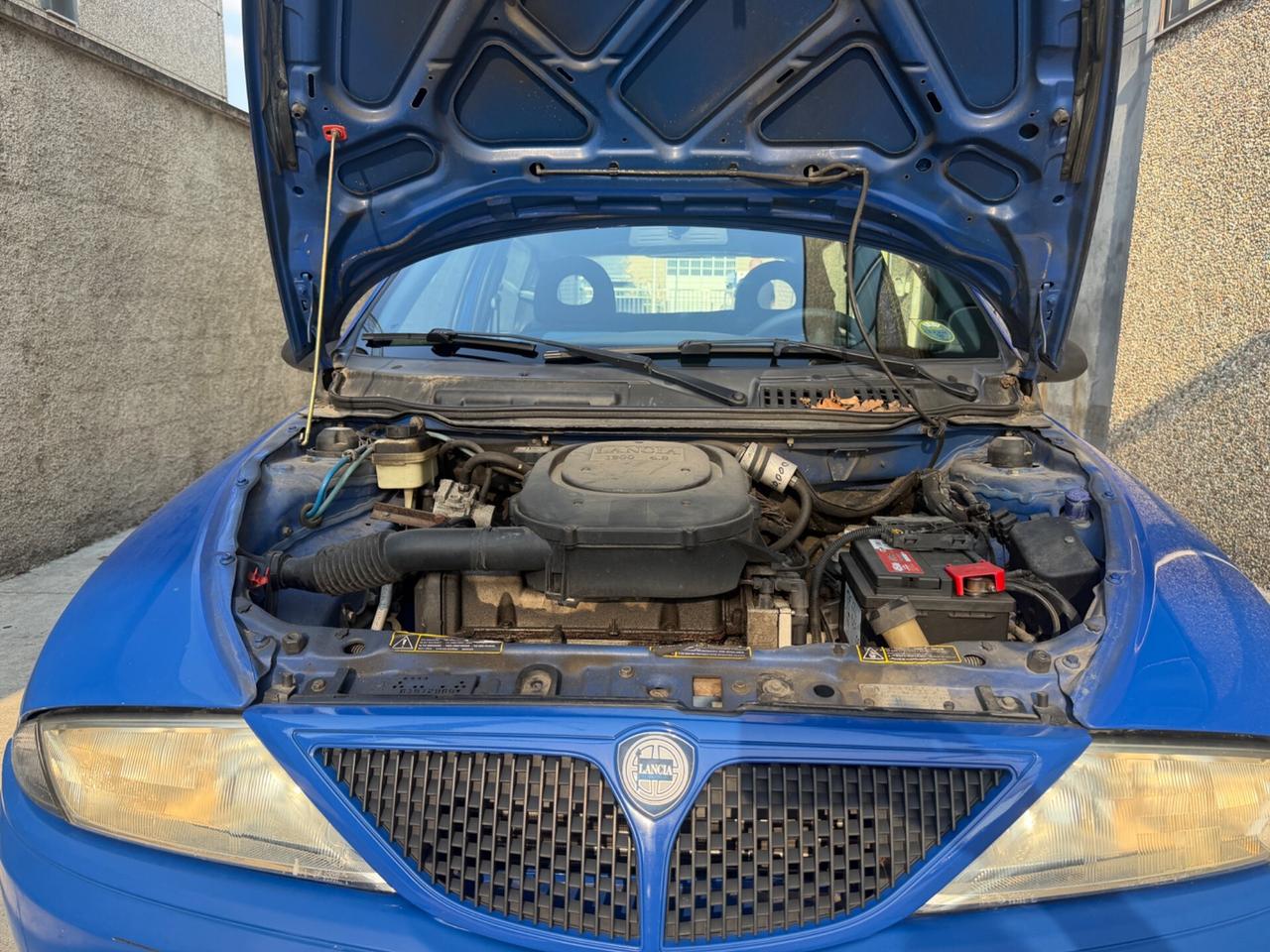 LANCIA Y ELEFANTINO 1.2 BENZINA+GPL CONSUMI BASSI