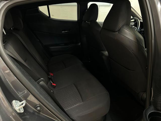 TOYOTA C-HR 2.0 Hybrid E-CVT Morebusiness