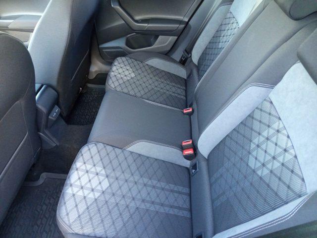 VOLKSWAGEN Taigo 1.0 TSI 110 CV DSG R-Line