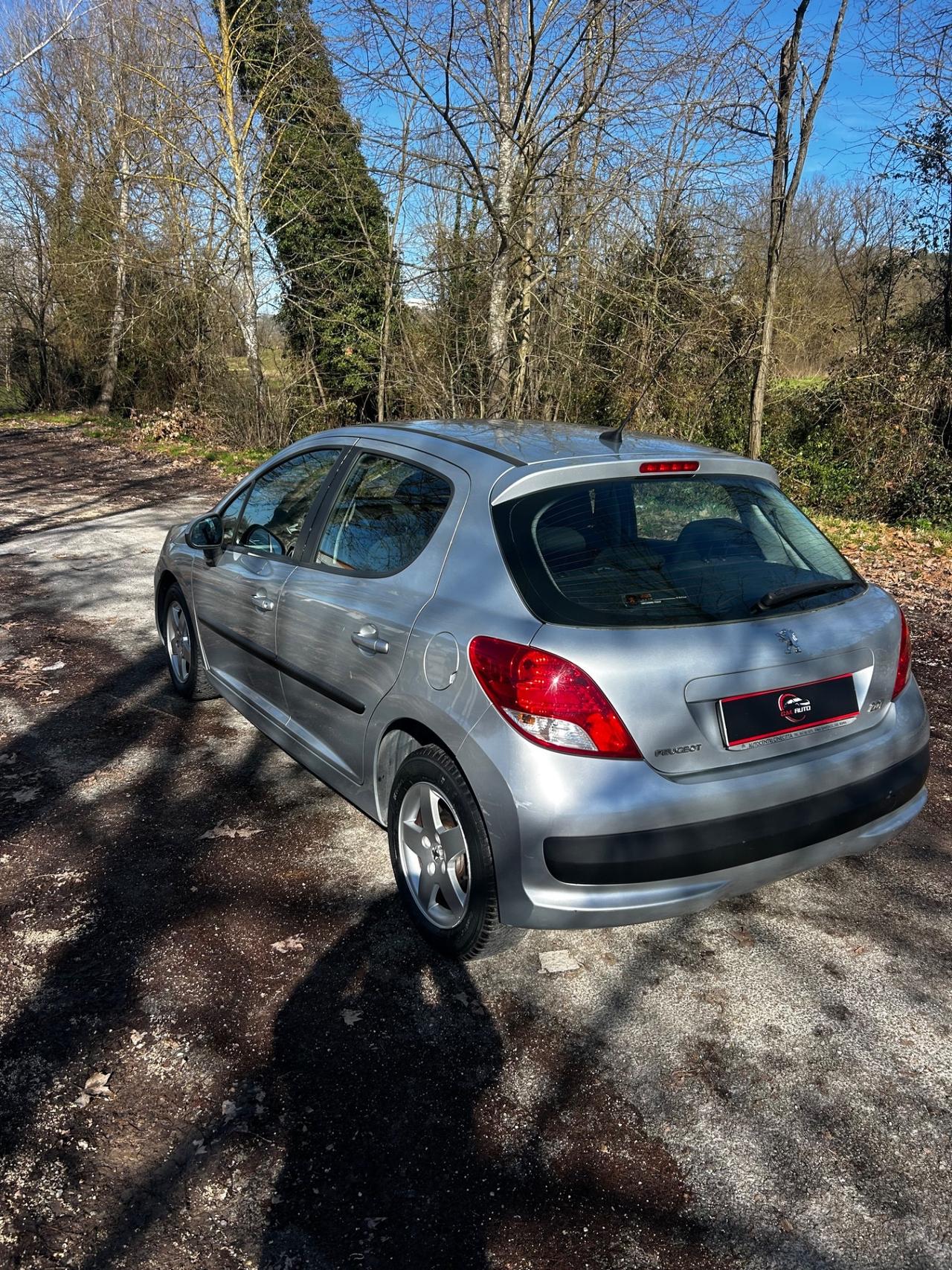 Peugeot 207 1.4 8V 75CV 5p. Energie Sport ECO GPL