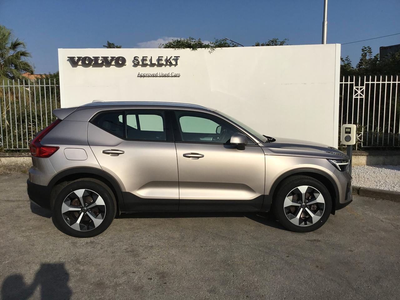 Volvo XC40 B3 automatico Core