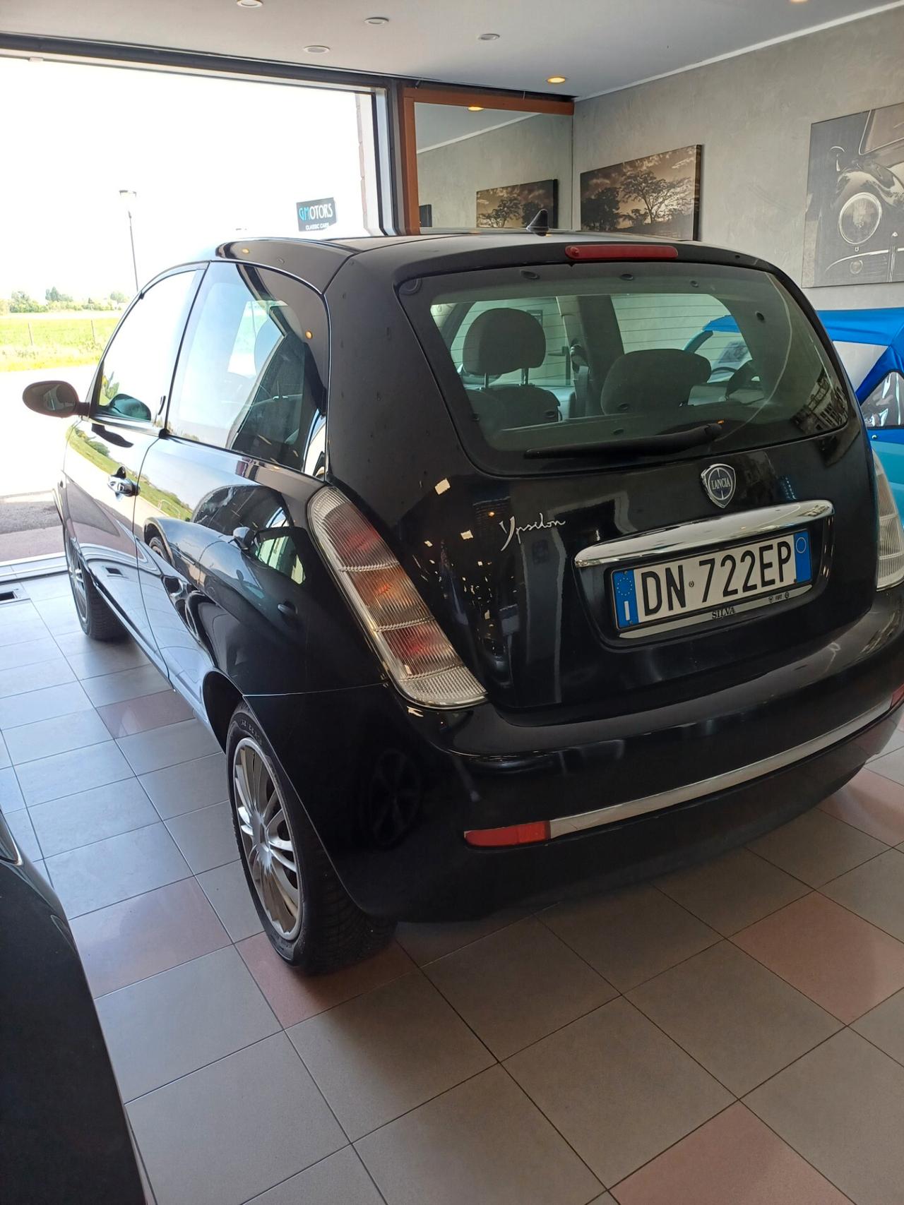 Lancia Ypsilon 1.2 Argento