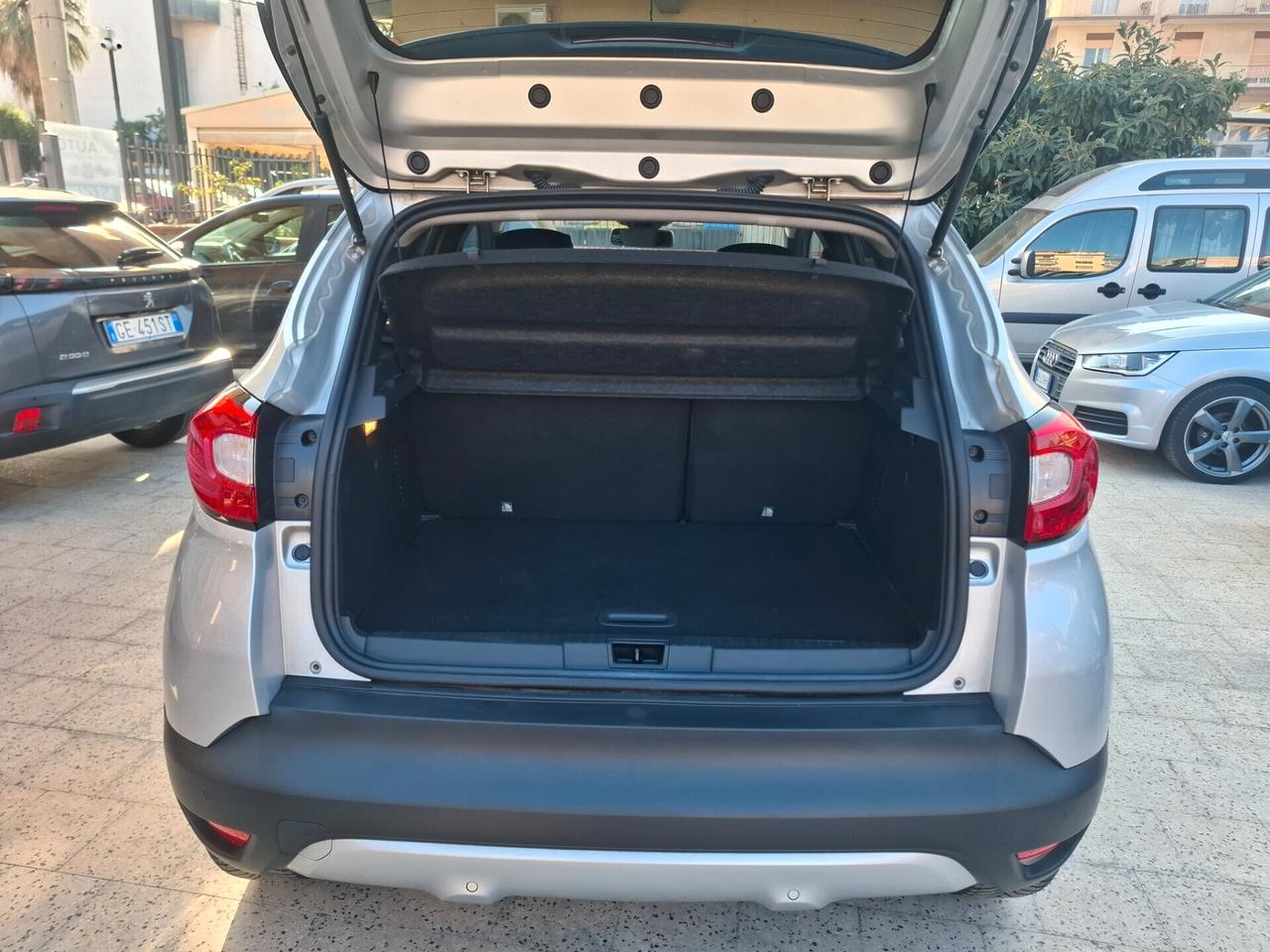 Renault Captur - 1.2 TCe Ave