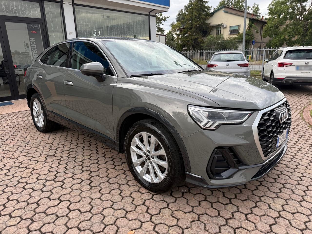 Q3 SPB 45 TFSI e S tronic Business Plus