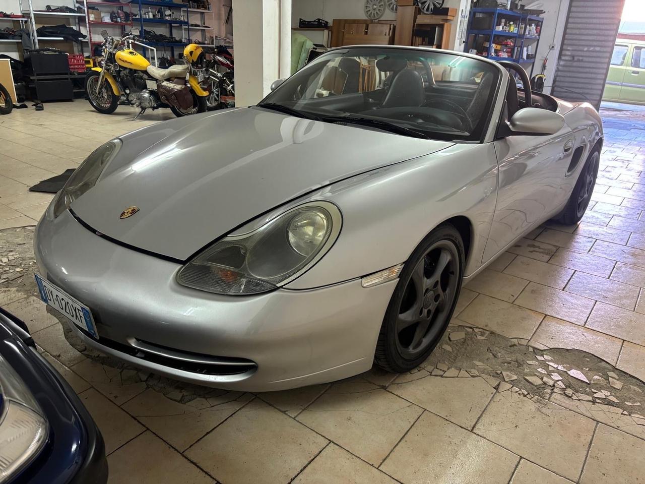 Porsche Boxster 2.7i 24V cat