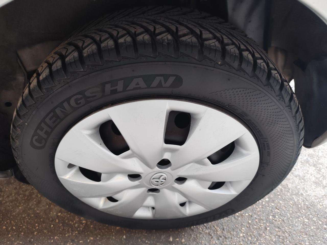 Toyota Yaris 1.4 D-4D 90cv DIESEL PERFETTA