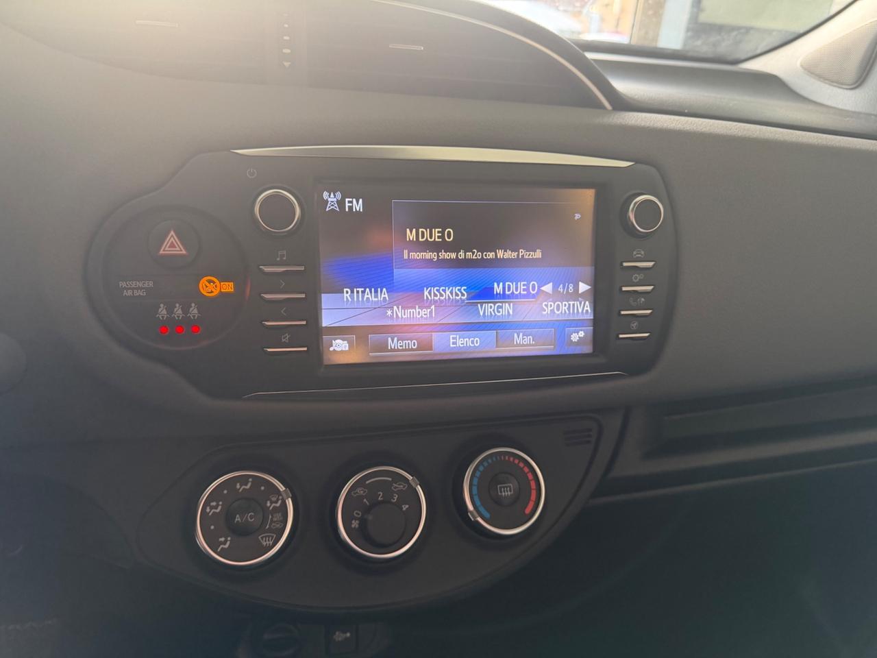 Toyota Yaris 1.5 5 porte Active - Nessun vincolo -