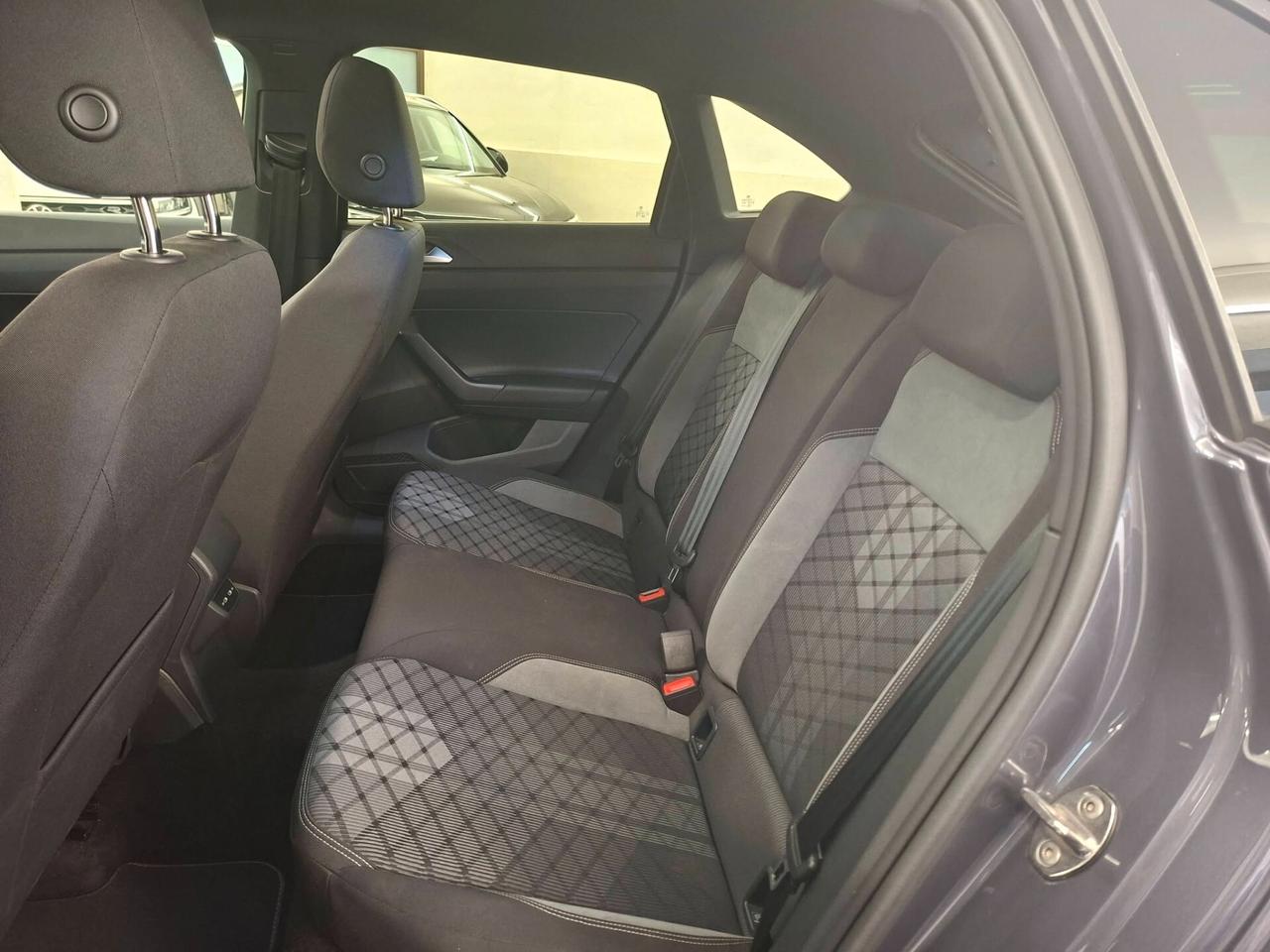 Volkswagen Taigo 1.0 TSI 110 CV R-Line