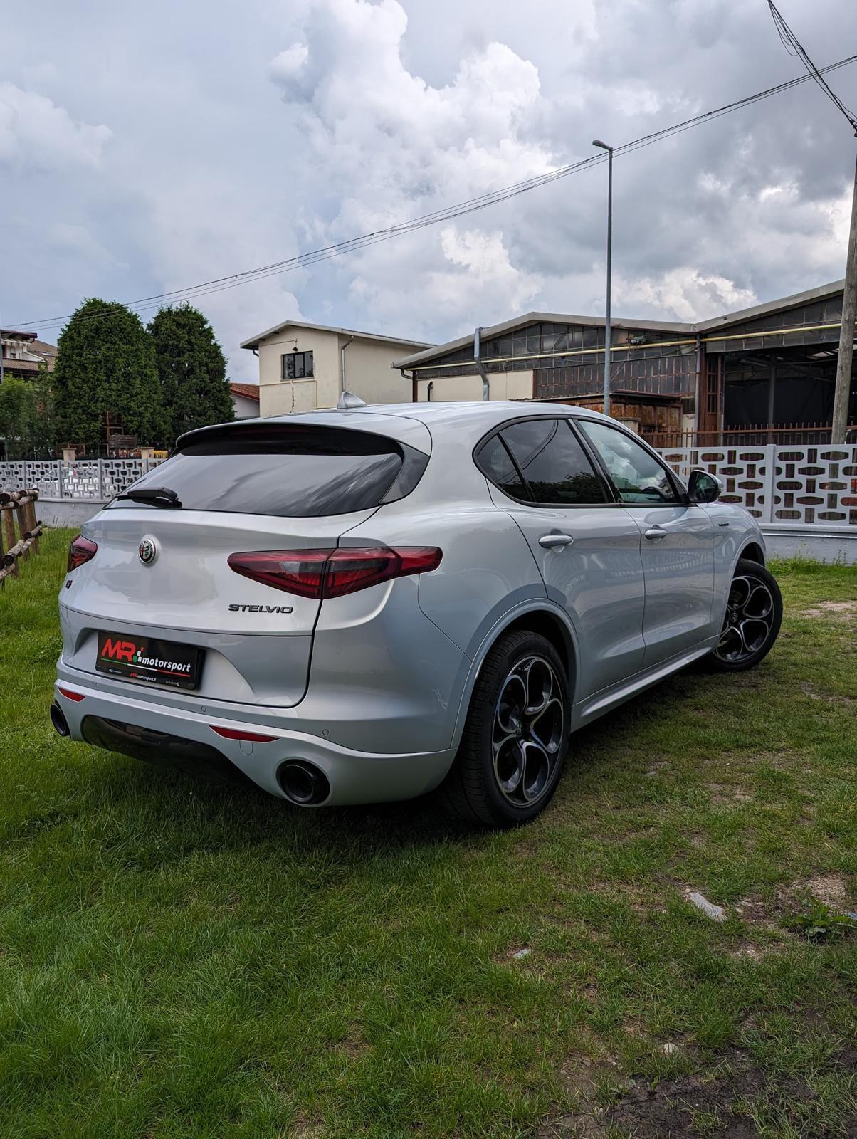 Alfa Romeo Stelvio 2.0 Turbo 280 CV AT8 Q4 Veloce