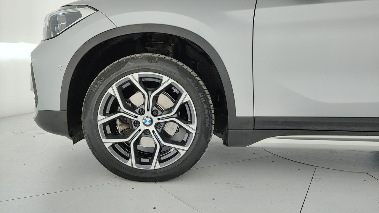 BMW X1 F48 2019 - X1 sdrive18d xLine auto
