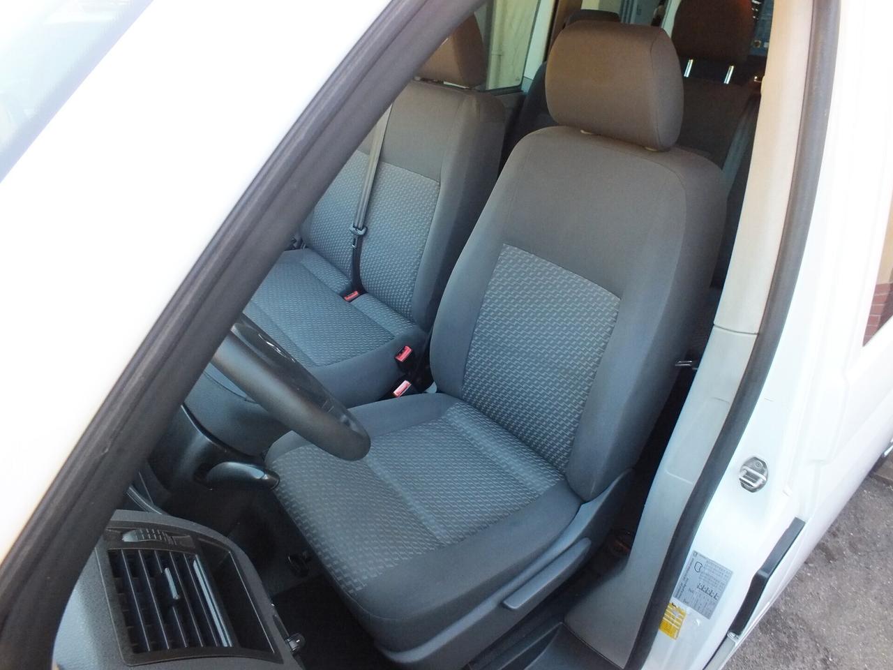 VW CARAVELLE T-5 2.0 TDI 102 CV -9-POSTI