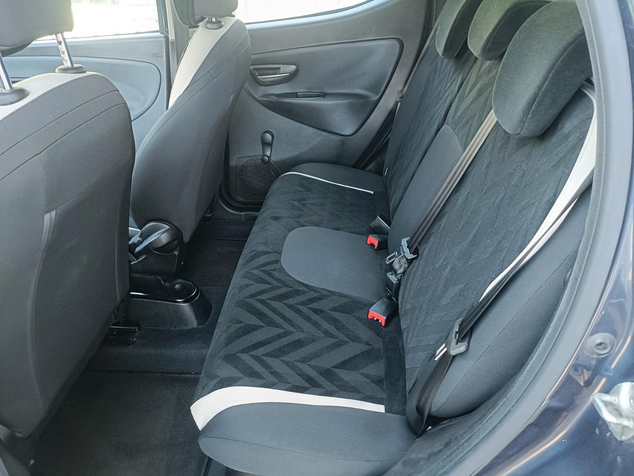 Lancia Ypsilon 1.2 69 CV 5 porte Gold