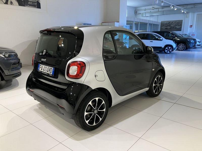 smart fortwo 70 1.0 Twinamic Passion