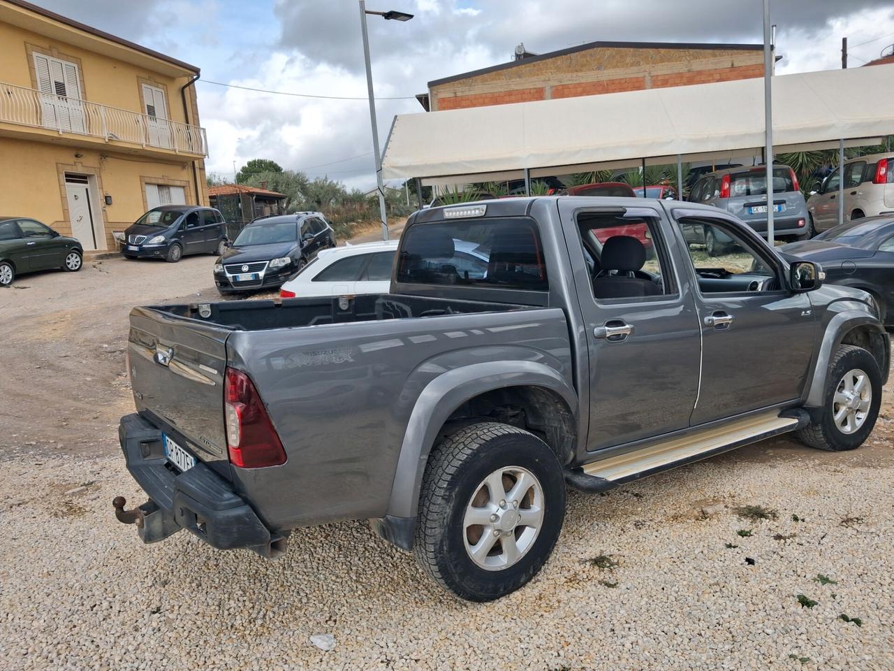 Isuzu D-Max 2.5 TD cat Space Cab 4WD Pick-up