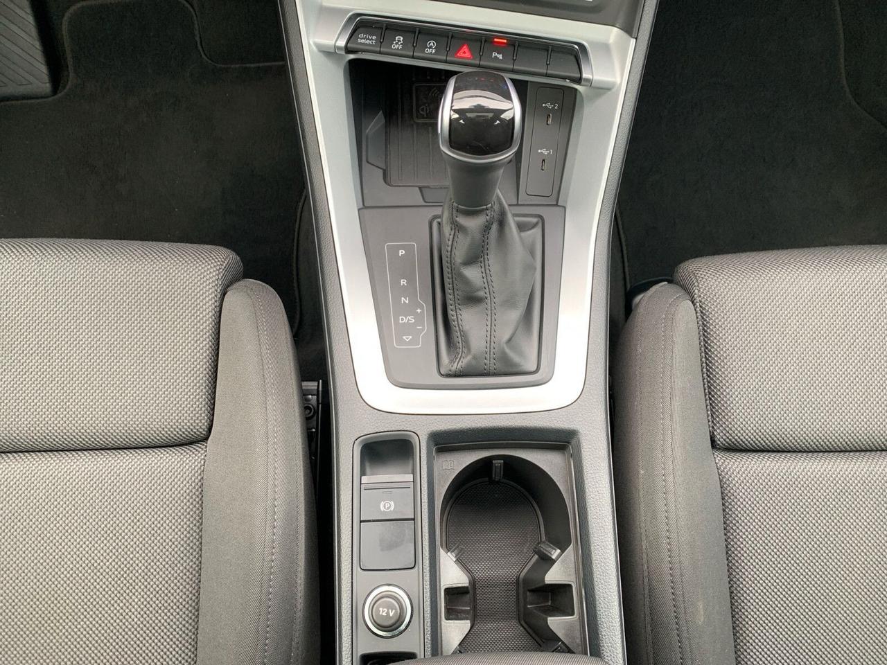 Audi Q3 40 TFSI quattro S tronic S line edition
