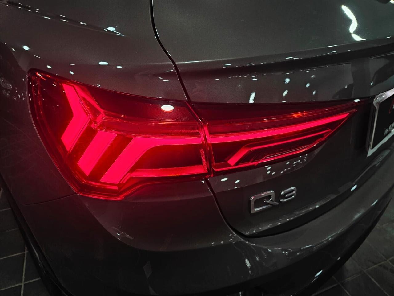 NUOVA AUDI Q3 SPORTBACK 35 TDI 150CV S-TRONIC S-LINE