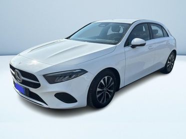 Mercedes Classe A 180 180 D Advanced 8G-DCT