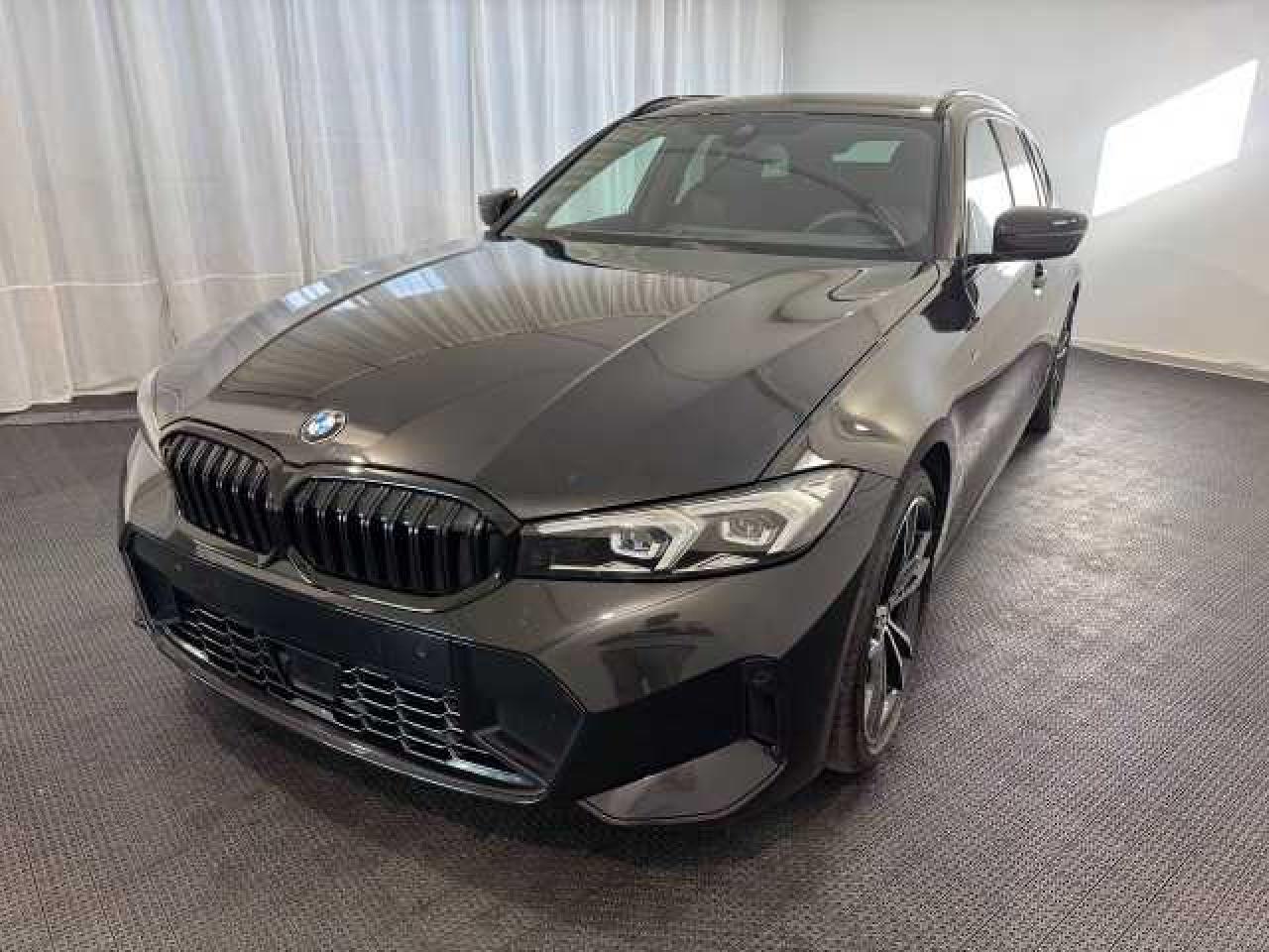 BMW 320 Touring mhev 48V xdrive Msport auto