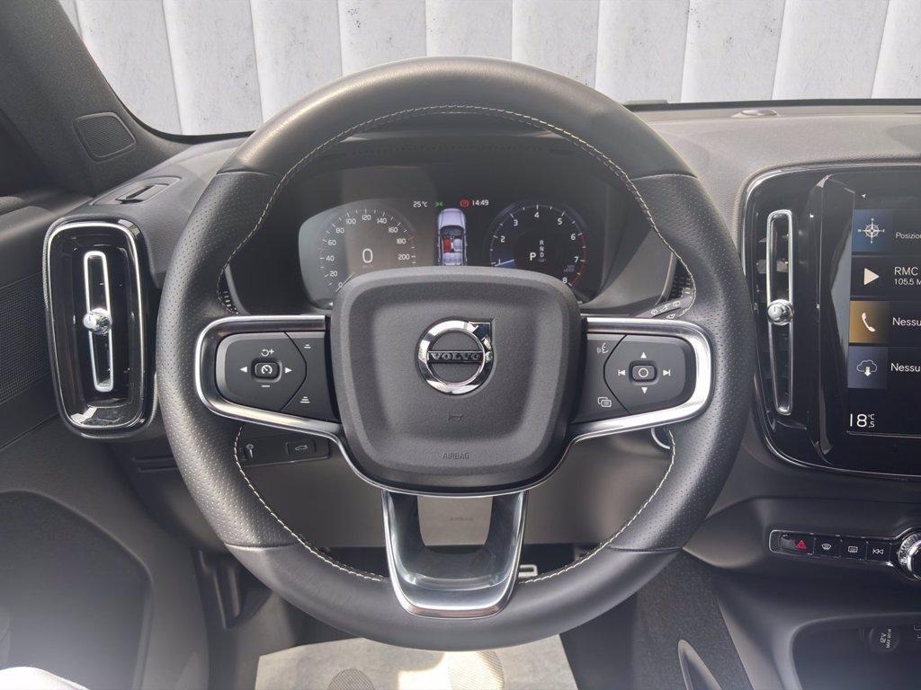 VOLVO XC40 1.5 t3 R-design 163cv auto my21 del 2020