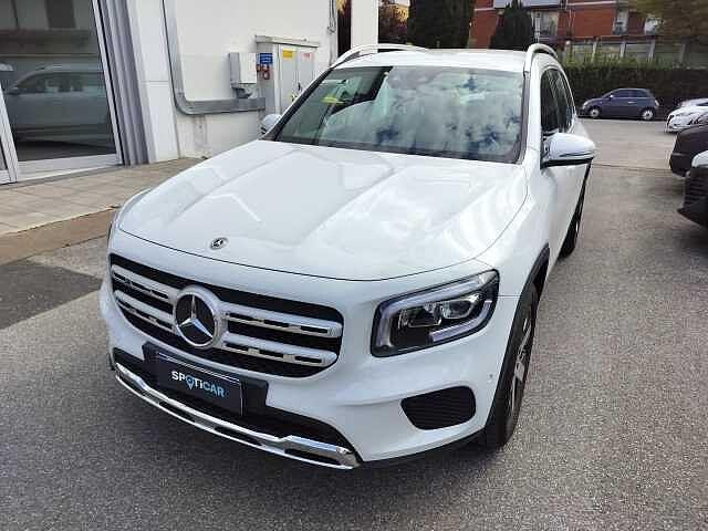 Mercedes-Benz GLB 200