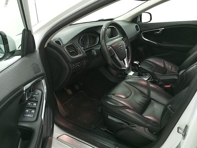VOLVO V40 2.0 d2 Business my17