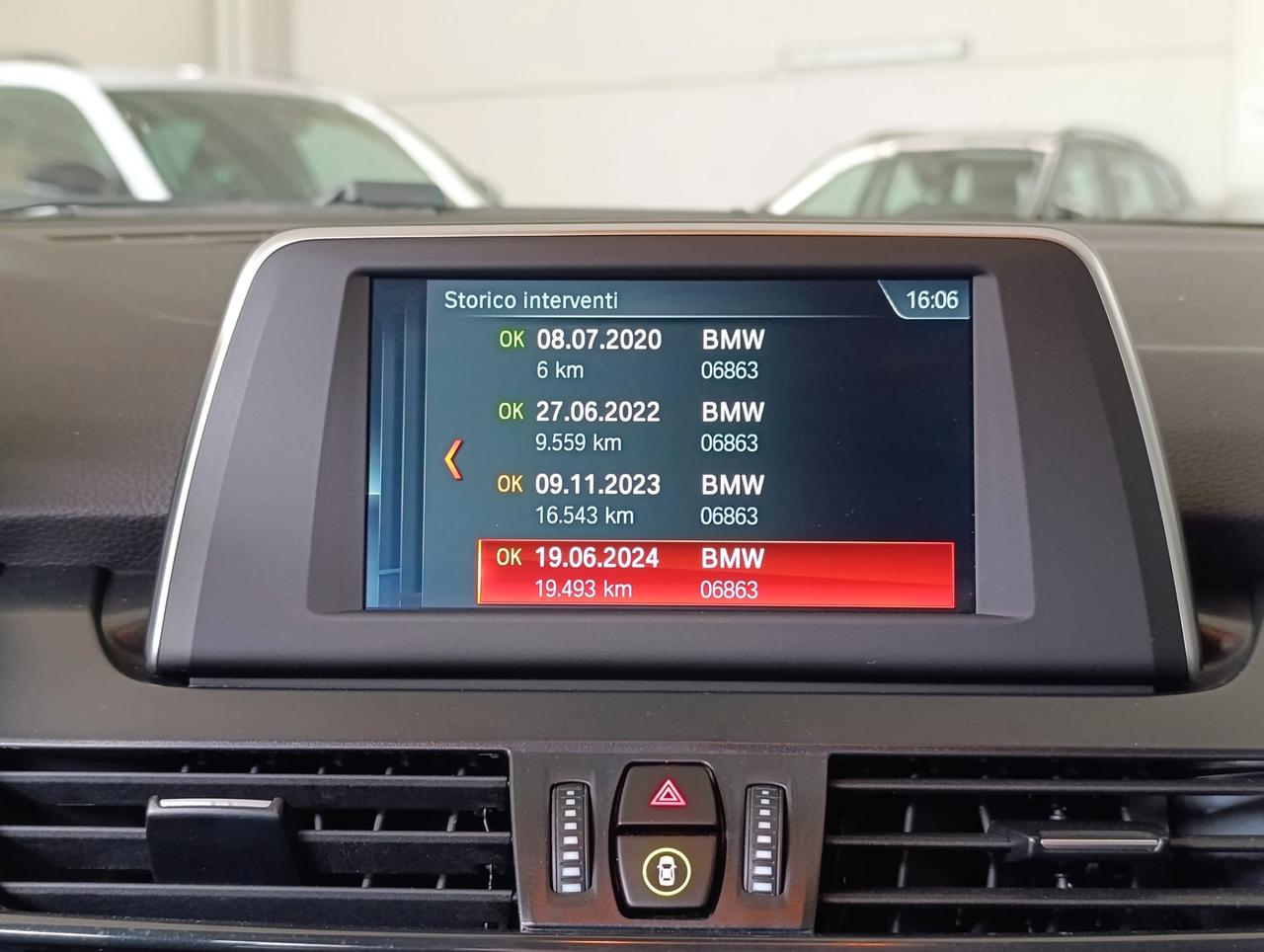 BMW 216 i Active Tourer Advantage